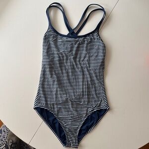Carve Designs Beacon Navy Blue Size Medium Striped ONE PIECE Swimsuit Low Back